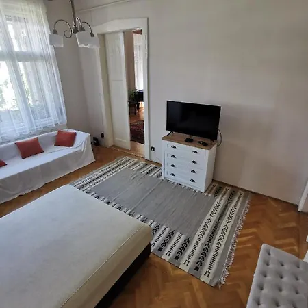Antikvilla *