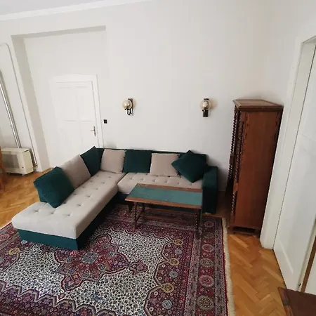 Apartment Antikvilla *