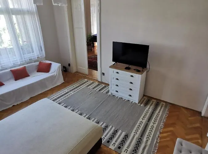 Antikvilla *